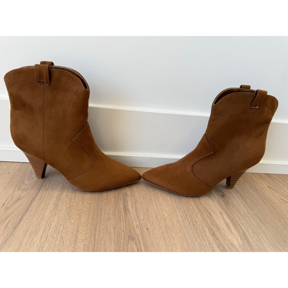 Nine West Brown Faux Suede Western Ankle Boots Pointed Toe Cone Heel 7M